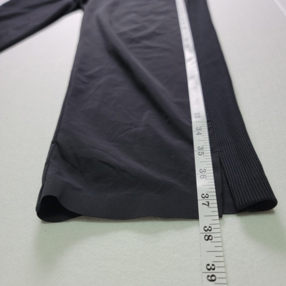 Athleta Black Activewear Pants - Picture 5 of 8